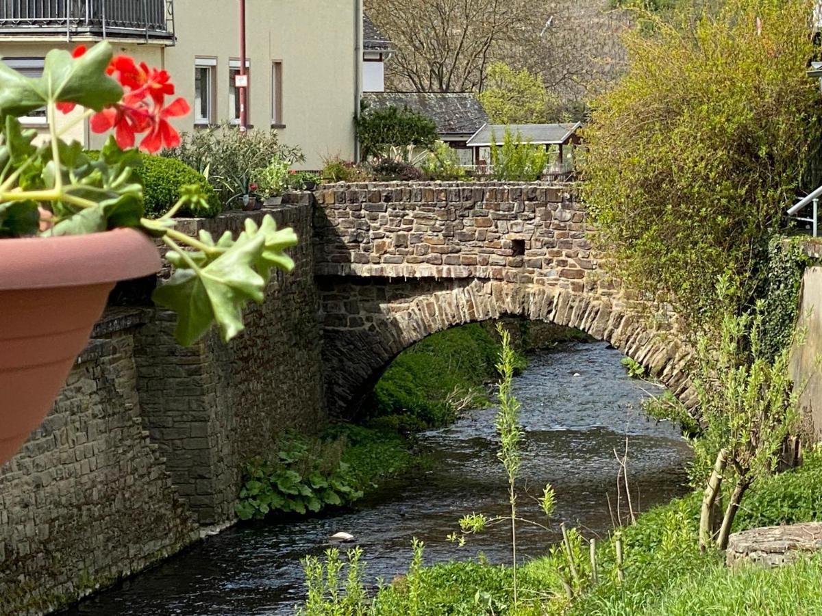Ferienhaus Am Baybach In Burgen An Der Mosel Exterior foto